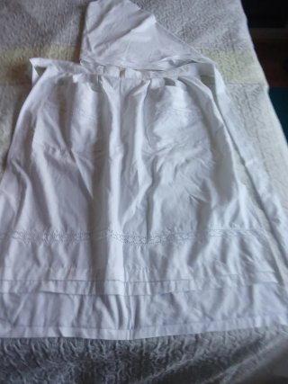 Traje casera neska baserritarra