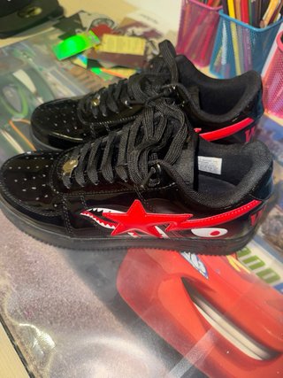 Zapatillas BAPE Negras y Rojas edicion limitada