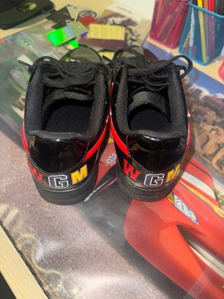 Zapatillas BAPE Negras y Rojas edicion limitada