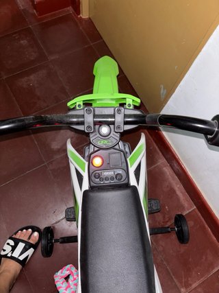 Moto Eléctrica Infantil AIYAPLAY 12V