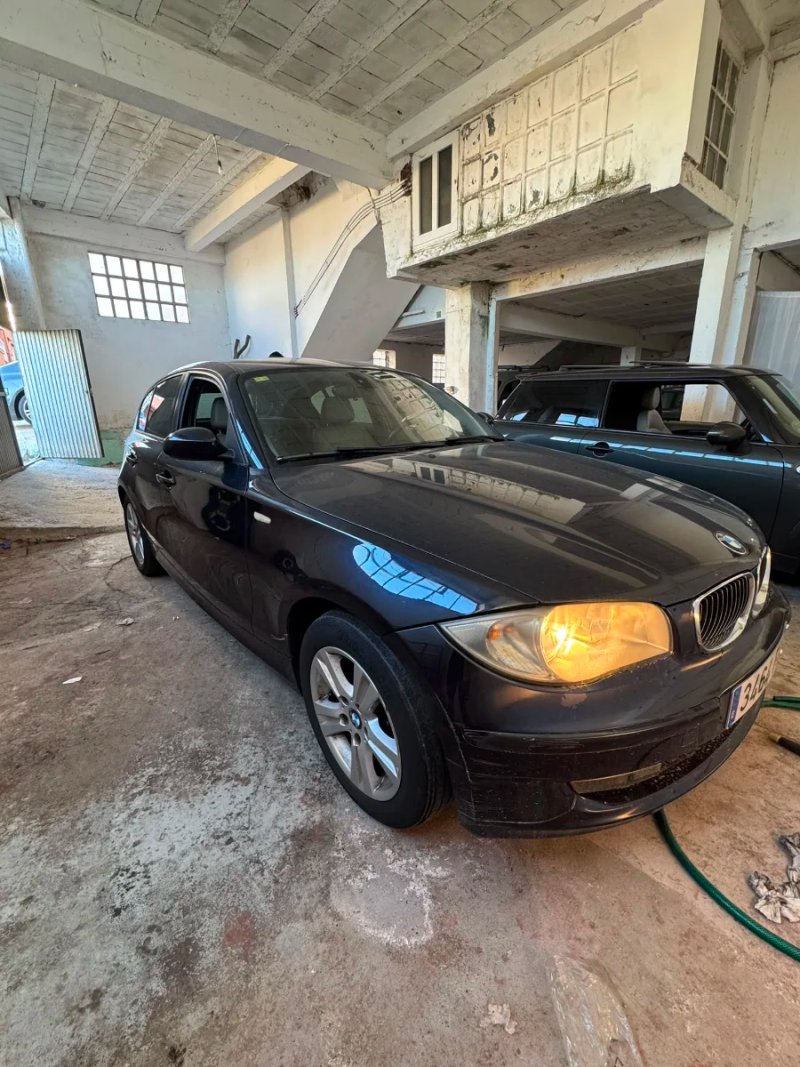 BMW Serie 1 2007 - foto 1