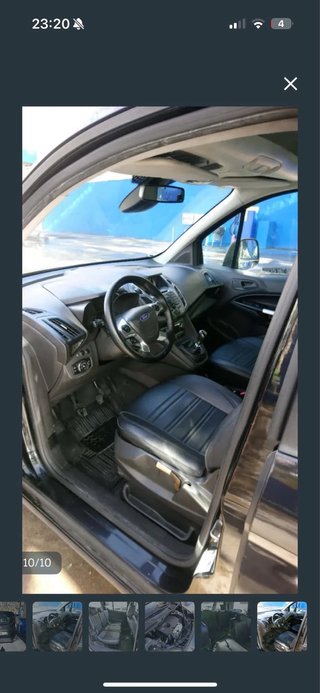 Ford Transit Connect Negra