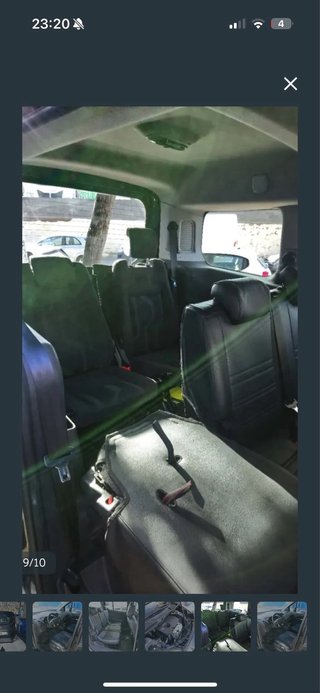 Ford Transit Connect Negra