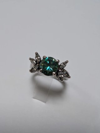 Anillo Moissanita Verde