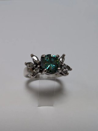 Anillo Moissanita Verde