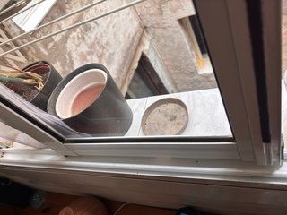 Limpieza detallada del piso al techo