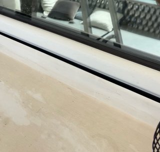 Limpieza detallada del piso al techo