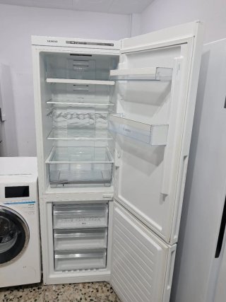 Pack Lavadora y Frigorífico Siemens