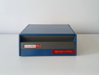 Fichero vintage azul y gris