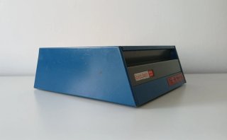 Fichero vintage azul y gris