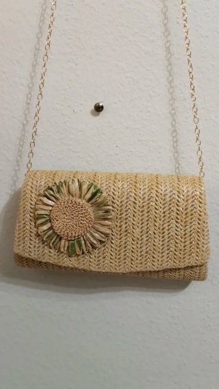 Bolso Clutch Paja Caqui con Flor