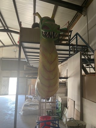Figura para carroza. cabeza de dragon.