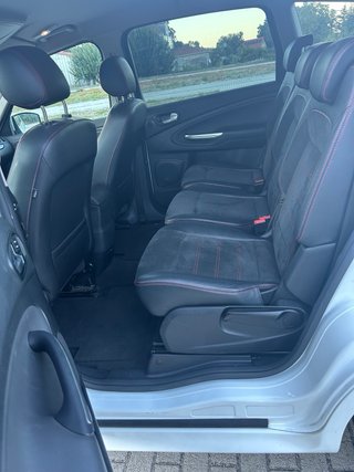Ford S-MAX Titanium S Powershift