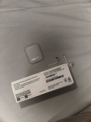 AirPods 2ª gen con custodia di ricarica