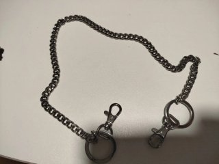 Cadena para pantalón y cartera con mosquetón