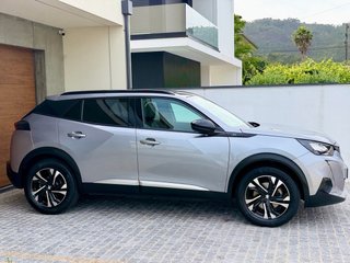 Peugeot e-2008 2021