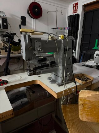 Máquina de coser industrial triple arrastre