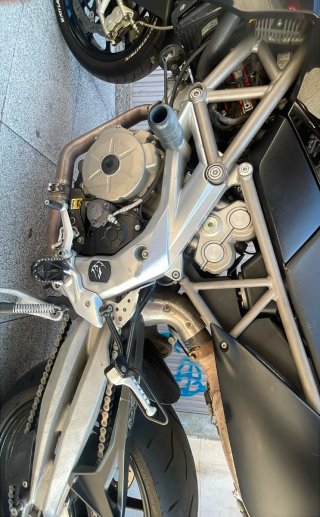Aprilia Dorsoduro 750