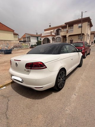 Volkswagen Eos 2012