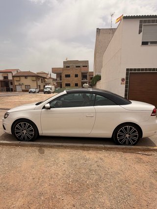 Volkswagen Eos 2012
