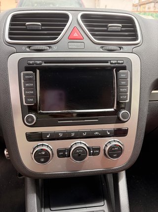 Volkswagen Eos 2012