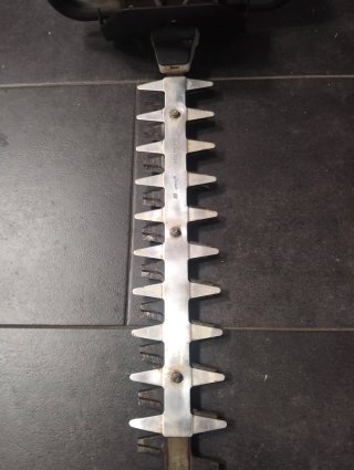 (LEER)Cortasetos stihl HS 75