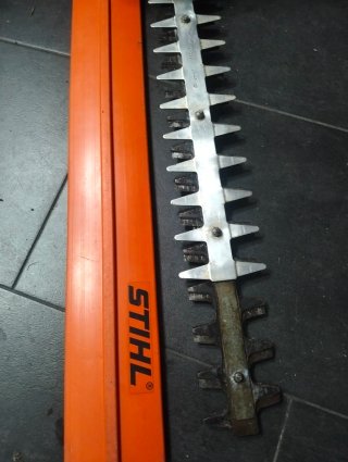 (LEER)Cortasetos stihl HS 75