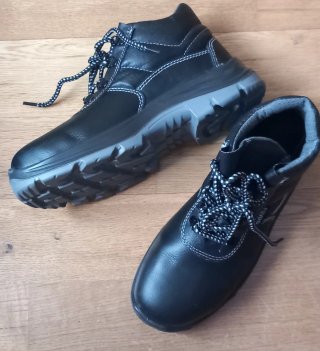 Zapatos de trabajo Mendi punta de acero