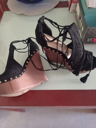 Zapatos de cuña JustFab T.40/41 + regalo