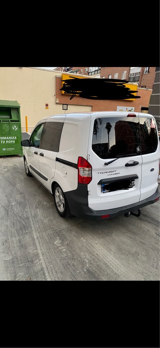 Ford E-Transit Courier 2015