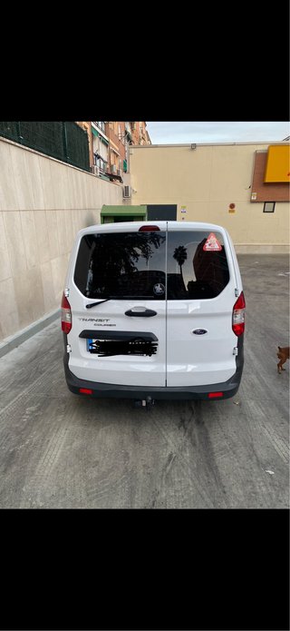 Ford E-Transit Courier 2015