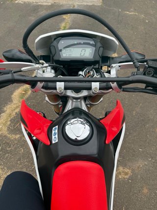 Honda CRF250L Enduro Moto