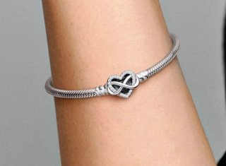 Pulsera Pandora con Charm Gato y corazón azul