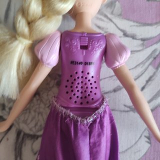 Muñeca Princesa Rapunzel con Luz