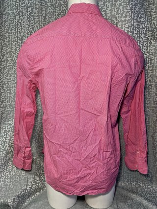Camisa rosa estampada Talla L.