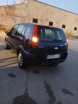 Ford Fusion 2004