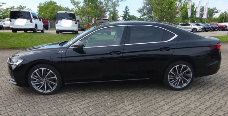 Škoda Superb 2022, foto 5