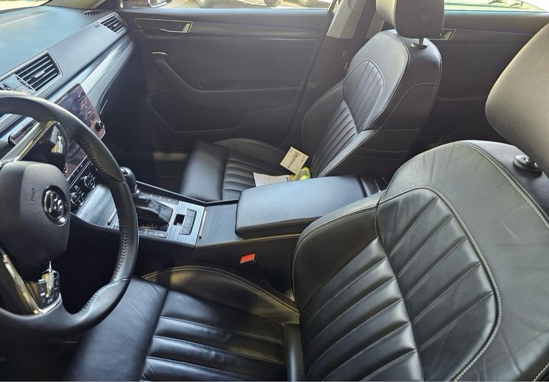 Škoda Superb 2022, foto 6