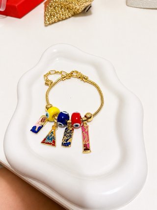 Pulsera estilo Pandora con charms