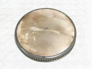 Bandeja alemã século XIX de gradinha em faiança