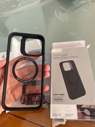 ESR HaloLock funda iPhone 12/12 Pro negro esmerilado transparente