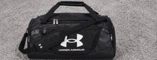Mochila de viaje Under Armour negra