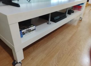 Mueble TV Ikea Lack Blanco con ruedas de regalo