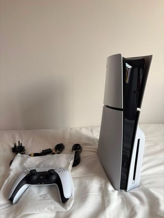 Playstation 5 con lettore 1TB