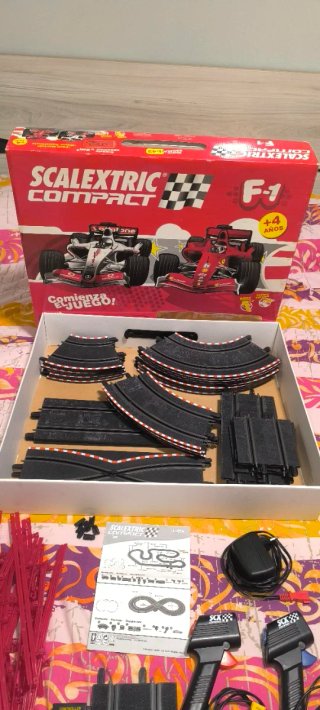 Scalextric Compact F1