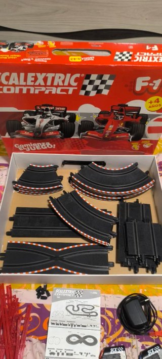 Scalextric Compact F1