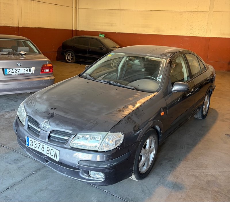 Nissan Almera 2002 - foto 1