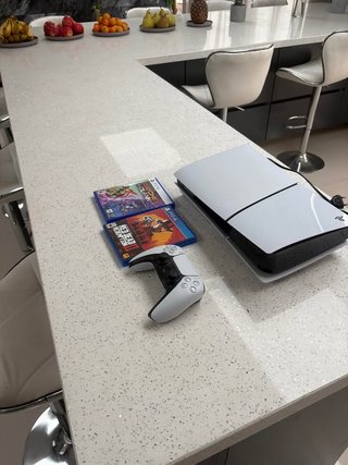 Consola Sony PS5 Slim + 2 Giochi + Controller