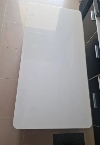 Mesa centro blanca brillo muy nueva