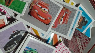 Juego de mesa Identic Cars.